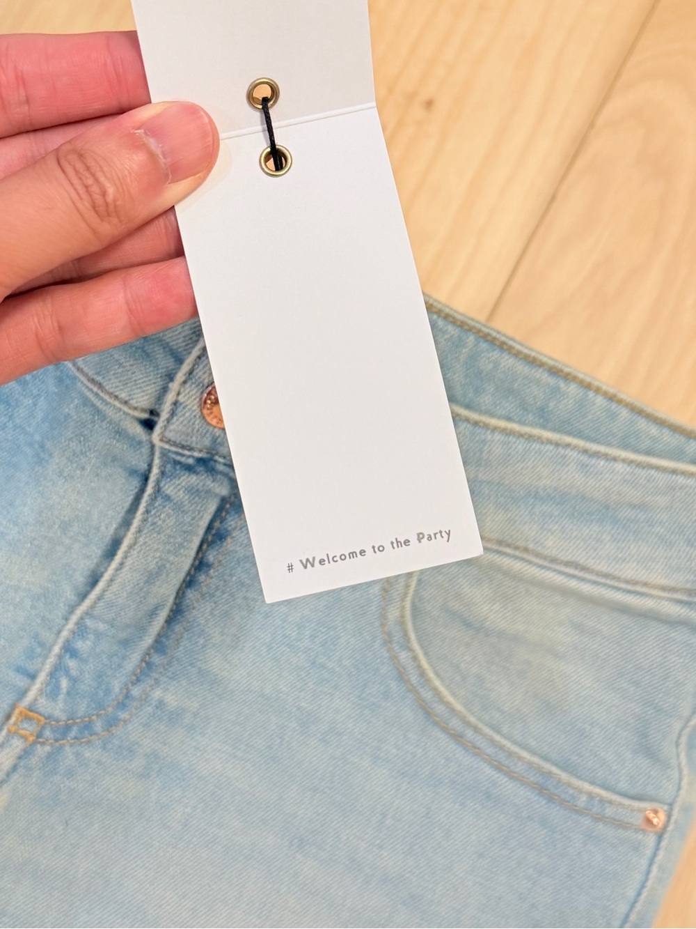 NWT Retrofête Women’s Ambrose Denim Skirt - Picture 5 of 8